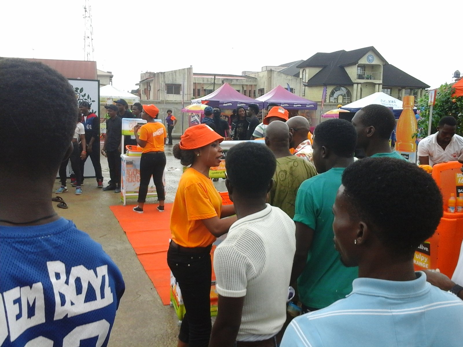 Pulpy Orange Campus Activation