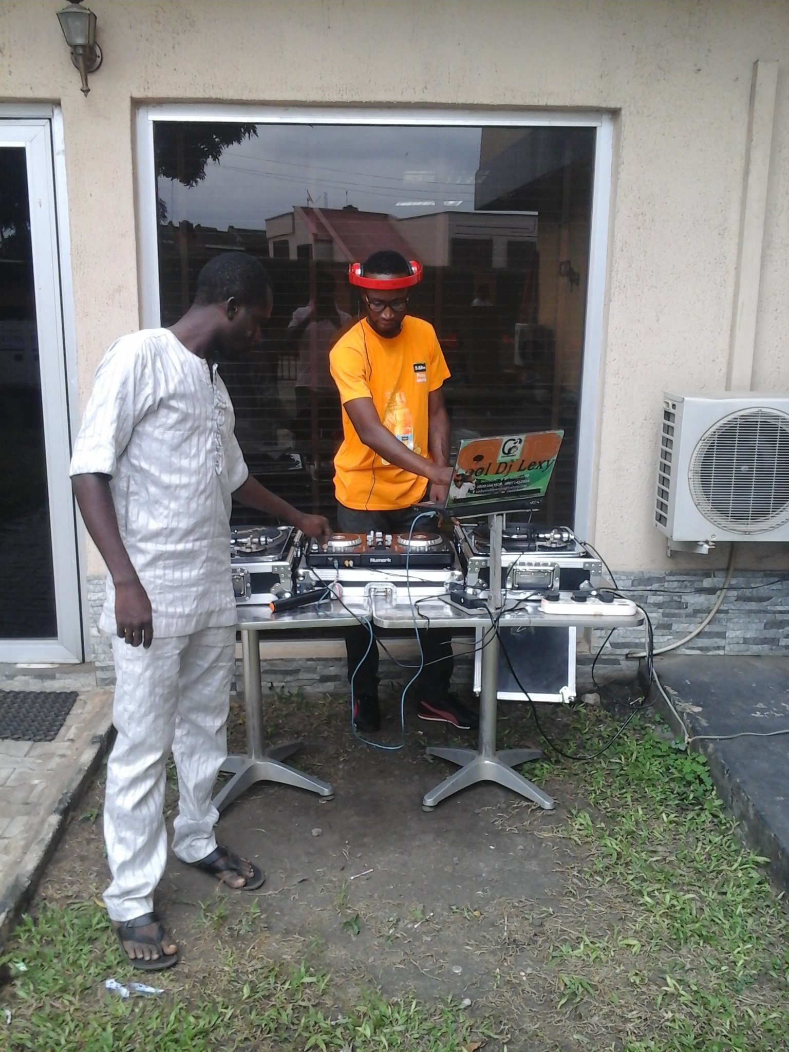 pulpy-orange-campus-activation gallery image